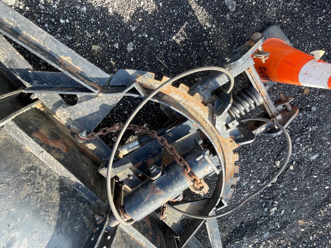 2000 STERLING L-Series Dump Truck - Image 24